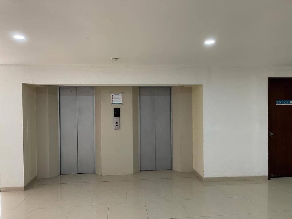 Vista Directa Al Mar Con Amplia Terraza Y 3 Apartamento *