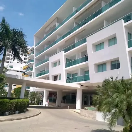 Apartamento Vista Directa Al Mar Con Amplia Terraza Y 3 *