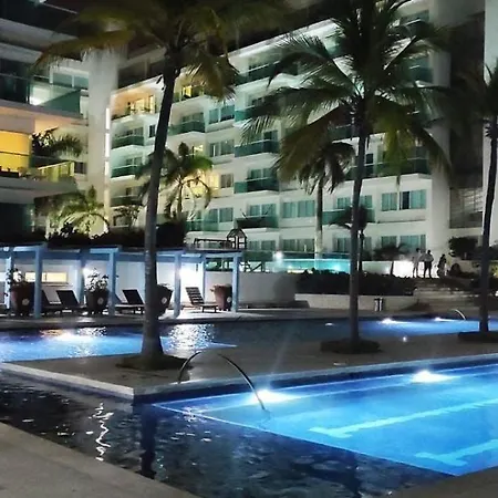 Vista Directa Al Mar Con Amplia Terraza Y 3 *