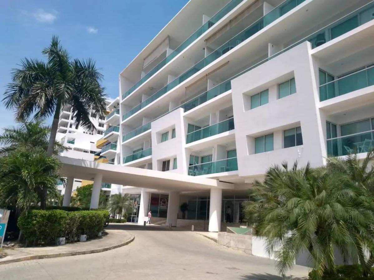 Apartamento Vista Directa Al Mar Con Amplia Terraza Y 3 *