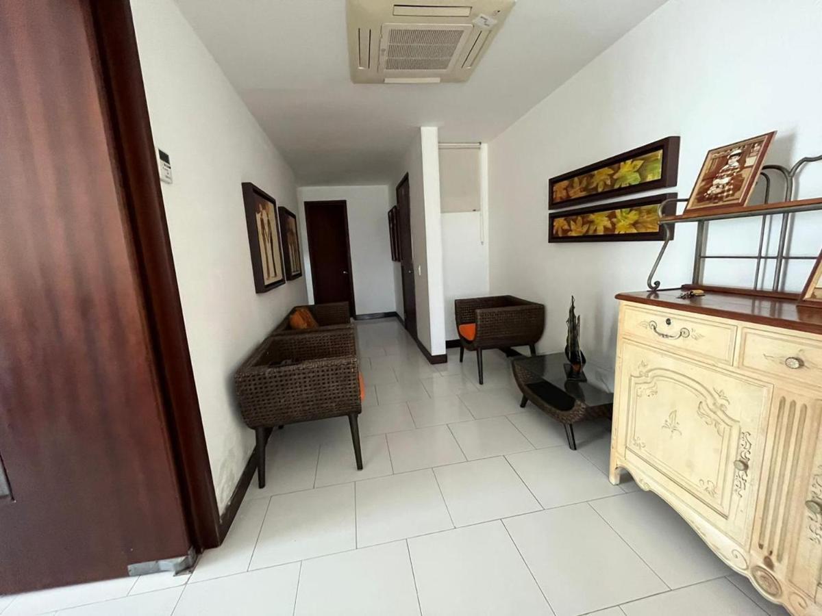 Vista Directa Al Mar Con Amplia Terraza Y 3 Apartamento *