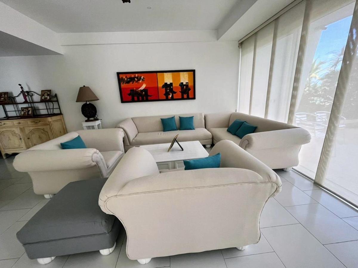 Apartamento Vista Directa Al Mar Con Amplia Terraza Y 3 *